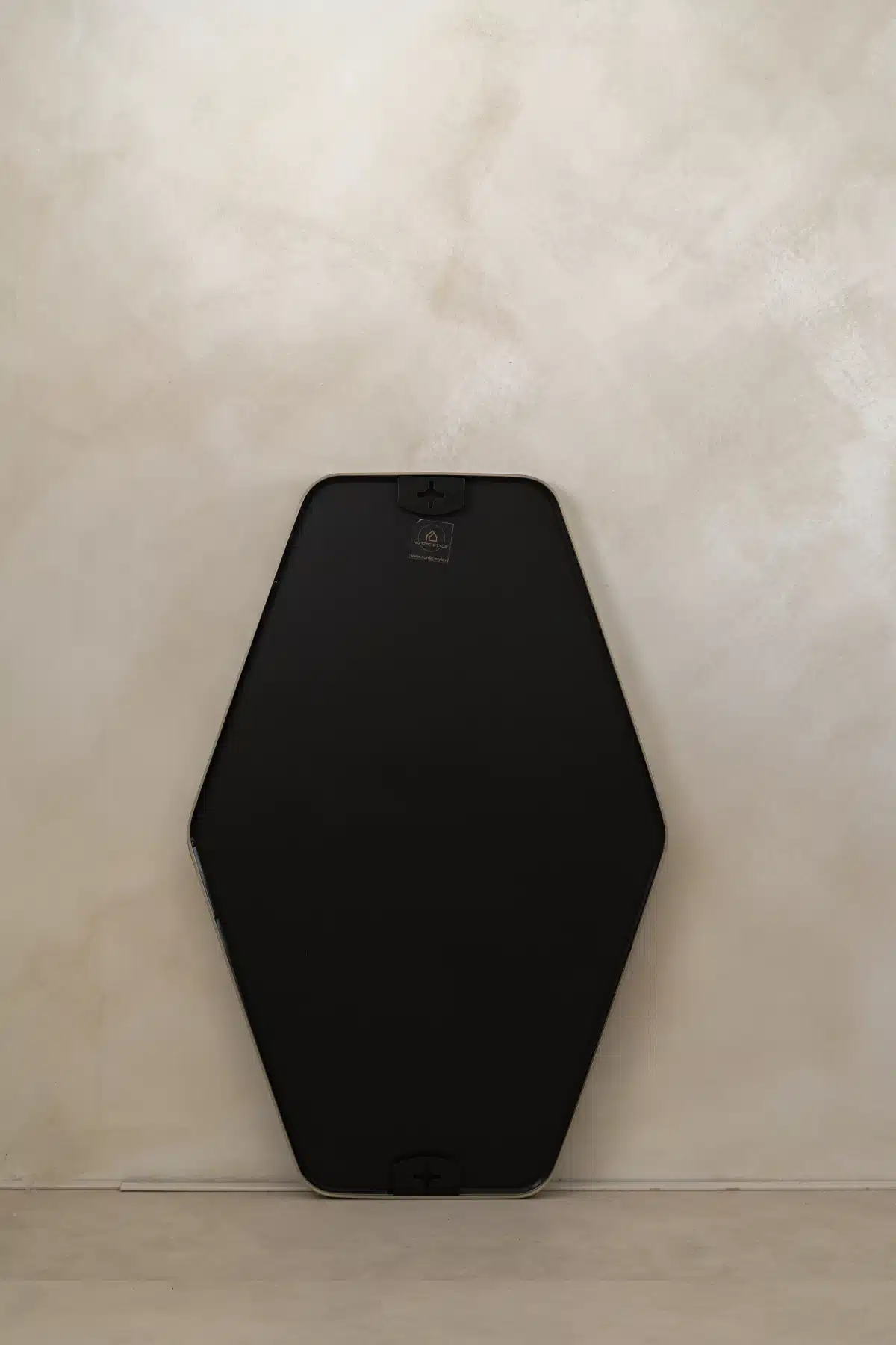 Bernt - achterzijde hexagon 90x60 zwart